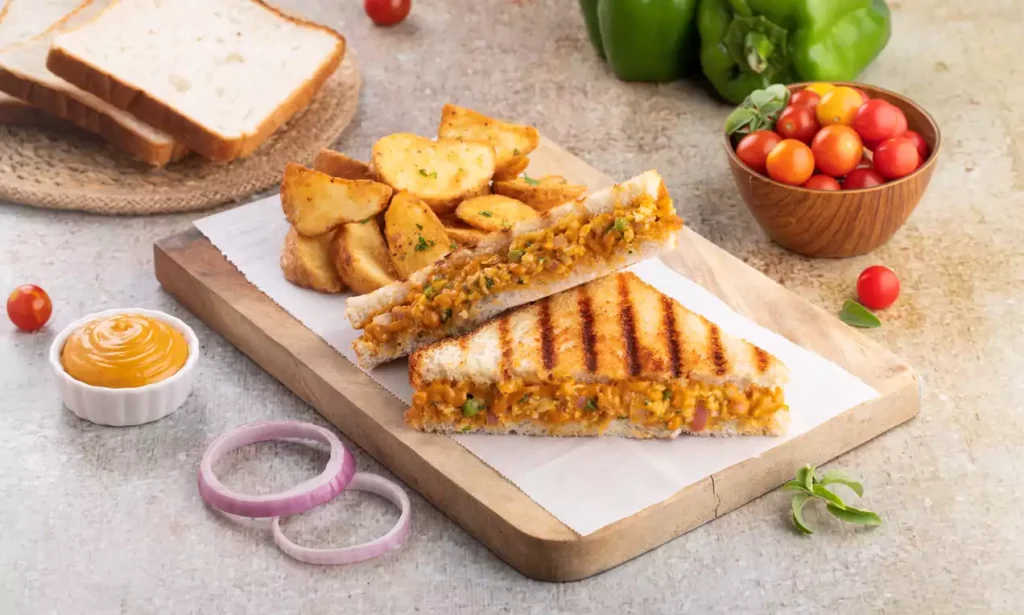 Signature favorites of the cozy café paneer sandwich